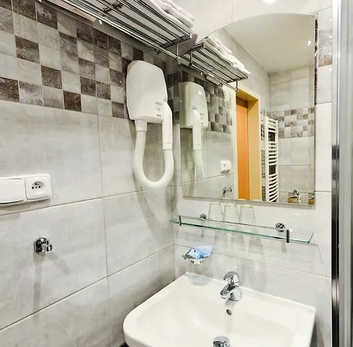 Kotyza Hotell Humpolec